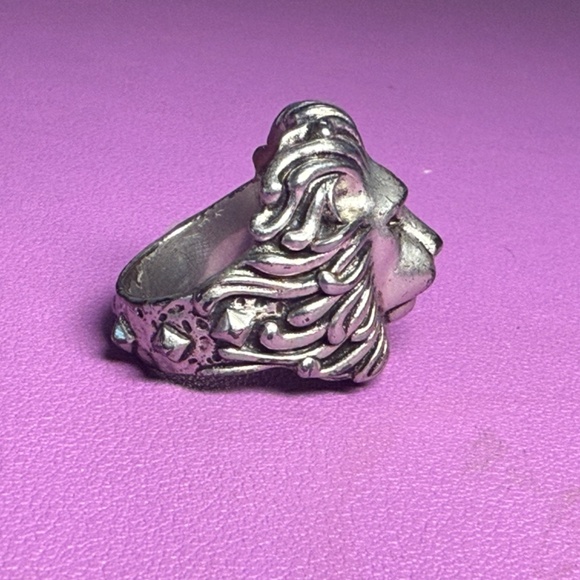 Kendra Scott Lion Ring - Picture 4 of 5